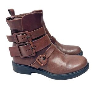 NWOT Miz Mooz Triple Buckle Strappy Casper Leather Ankle Moto Boots Booties